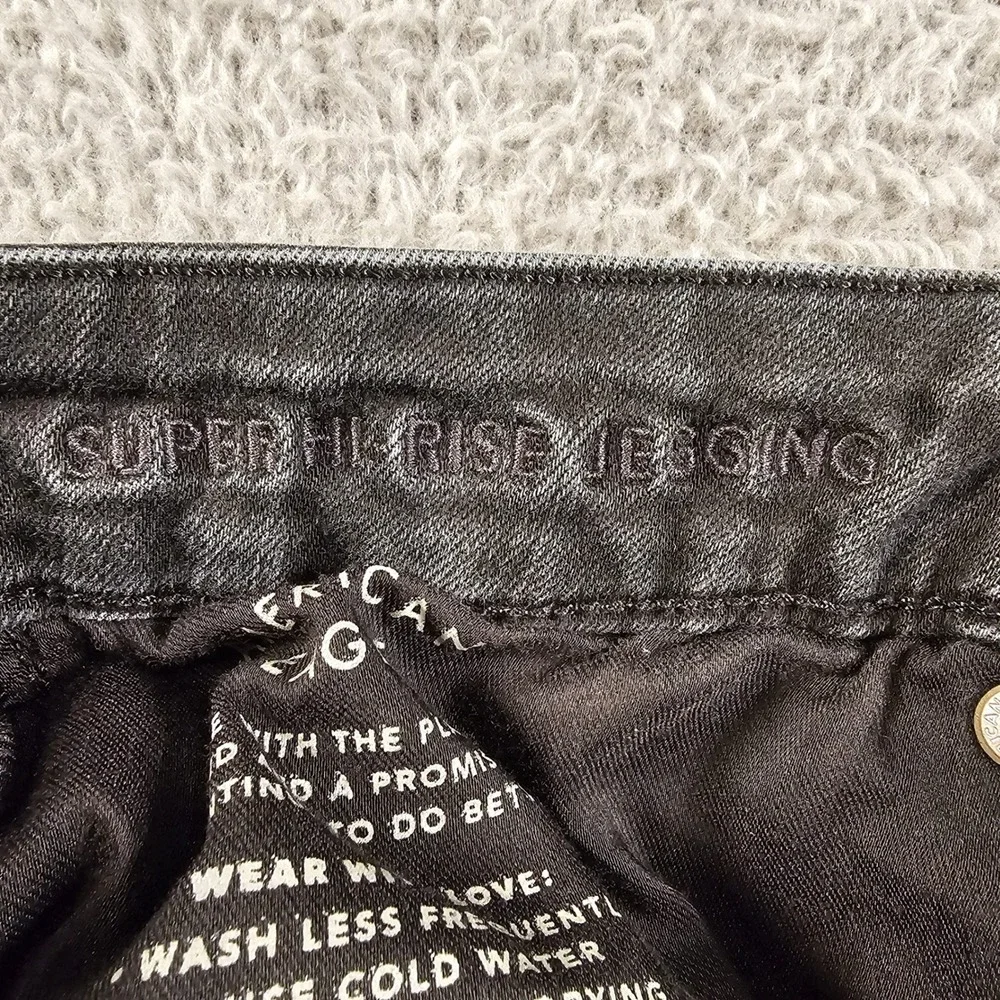 American Eagle Super Hi-Rise Jegging Luxe Jean Black Distressed 12 Regular